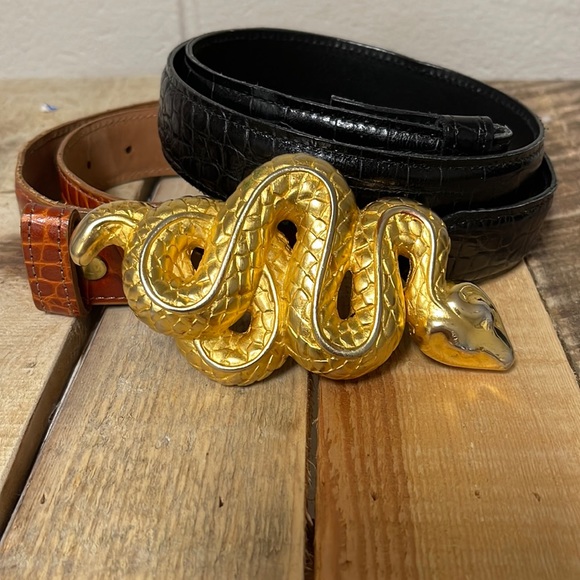 susan maddox Accessories - Susan Maddox vintage 2 piece snake belt